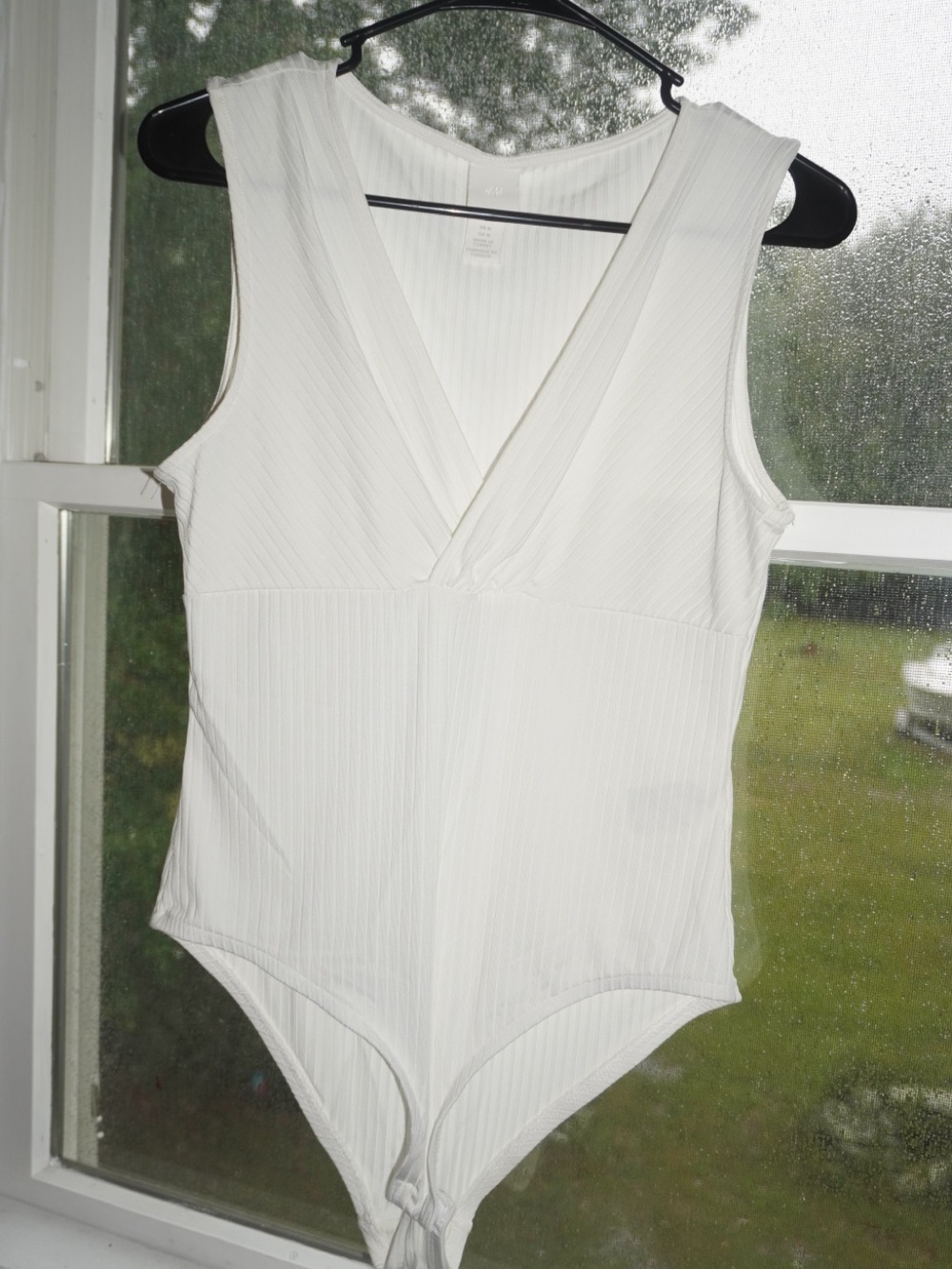 H&M Cream/White Ribbed V-Neck Bodysuit